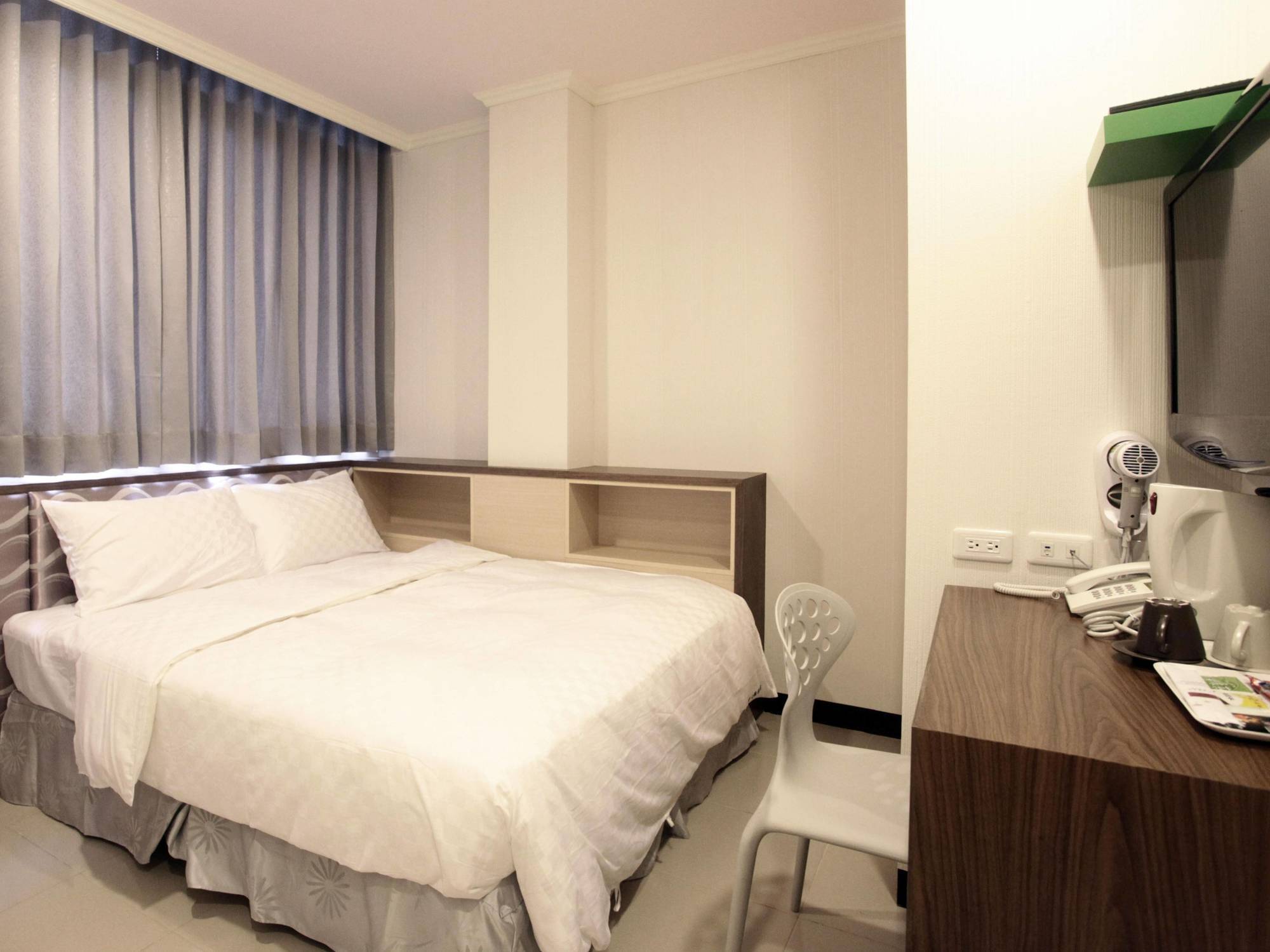 Lai Chi Te Hotel Tainan Exterior photo